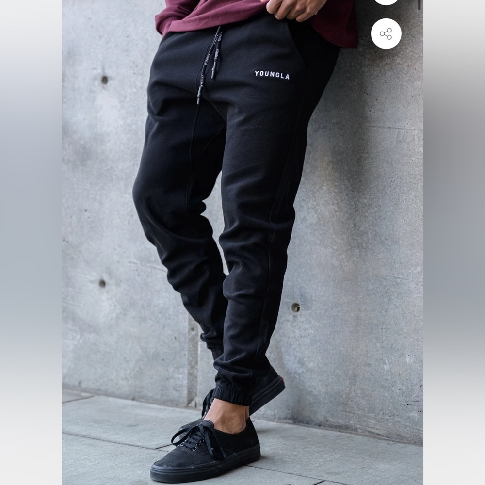 Young LA kickback Joggers - black